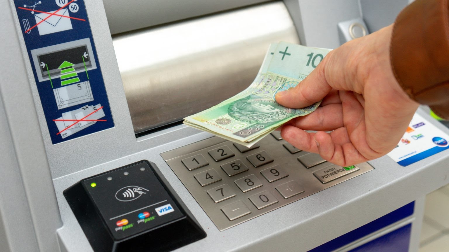 Нове правило ЄС: обмеження на готівкові платежі з 2027 року