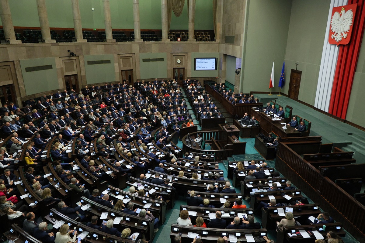 Сейм Польщі відхилив проєкт президента Кароля Навроцького щодо допомоги громадянам України